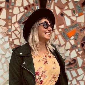 Meet your Posher, Irene